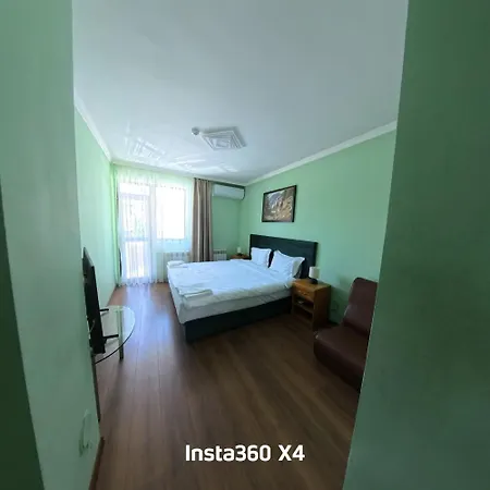 Olympic With Free Parking 3*