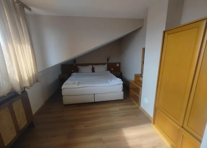 Olympic With Free Parking 3*