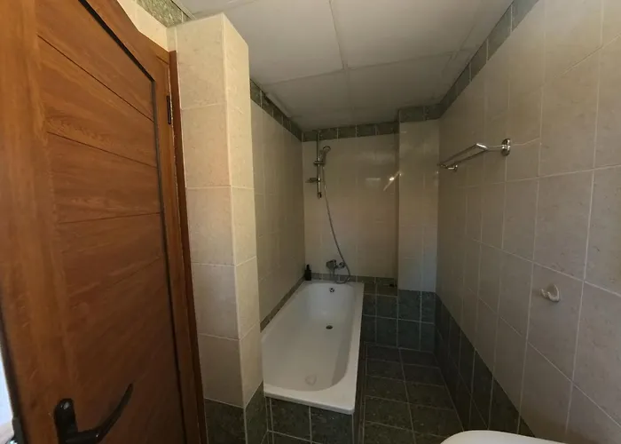 Olympic With Free Parking 3*