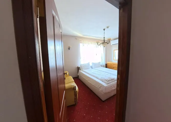 Olympic With Free Parking 3*