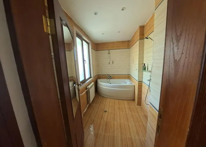 Olympic With Free Parking 3*